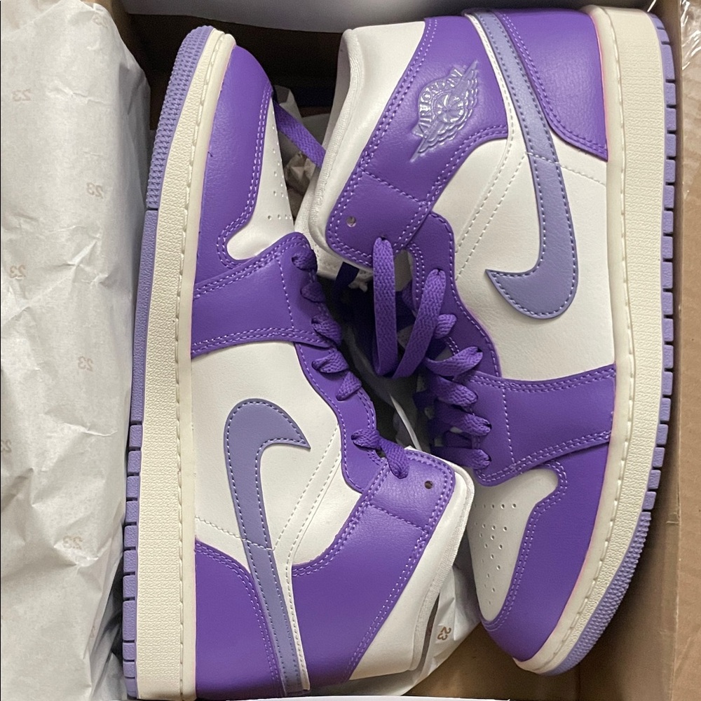 Women’s Air Jordan 1 Mid 'Action Grape